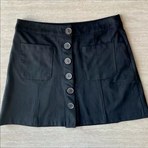 Zara trf Faux Suede Button Down Mini Skirt Size  M - Picture 5 of 8